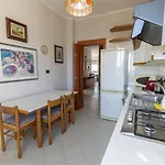 Casa Marina Trilocale Panoramico Vicino Metro *