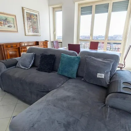 Casa Marina Trilocale Panoramico Vicino Metro Turín