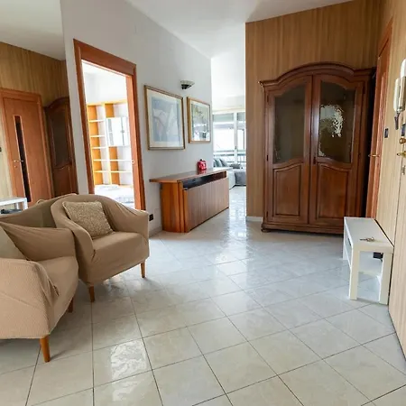 Casa Marina Trilocale Panoramico Vicino Metro Apartment Turin